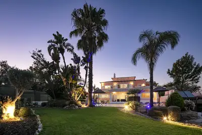 Image de Luxurious Villa with heated pool and spa for all the family to enjoy!