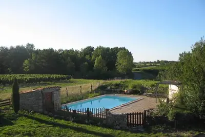 Image de Belle maison de famille lotoise rénovée dans un style contemporain