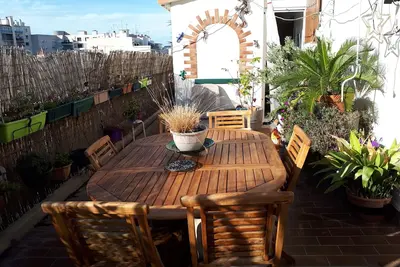 Image de Appartement avec terrasse centre ville/ Flat with large terrace for 5 persons