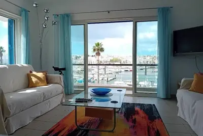 Image de Top Floor Appartement Avec fantastique Marina Vues