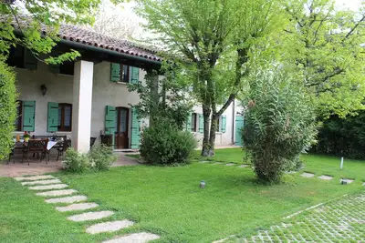 Image de Villa de Venise à l'intérieur du parc de la rivière Sile