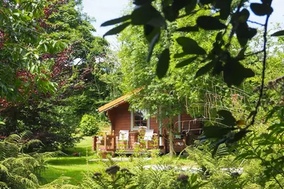 Image de 15% de réduction pour août Lodge suédoise dans privé Lakeside Garde