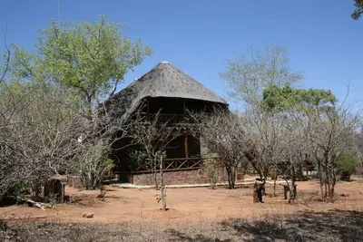 Image de Villa de luxe dans le Marloth Park entre les animaux sauvages et Wifi gratuit 24h / 24 et 7j / 7!