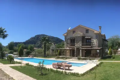 Image de Spacieux appartement de 3 chambres en duplex avec piscine partagée et vue sur la montagne
