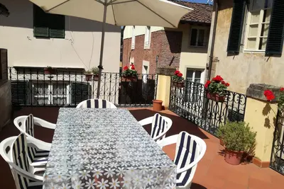 Image de appartement avec grande terrasse au coeur du centre ville