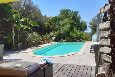 Image de Porticcio: appartement indépendant en rez de jardin de villa, vue mer, piscine