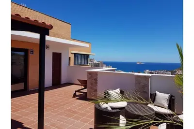 Image de Penthouse de luxe avec vue spectaculaire sur la mer!