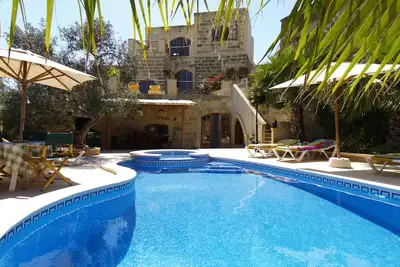 Image de Enchanteur villa avec vue panoramique