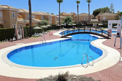 Image de 2 en duplex, à quelques pas de la plage, l'urbanisation Playas del Sur, Wifi