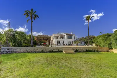 Villa Garcia - 9 personnes dans 4 chambres, avec Tv, climatisation, wifi et piscine