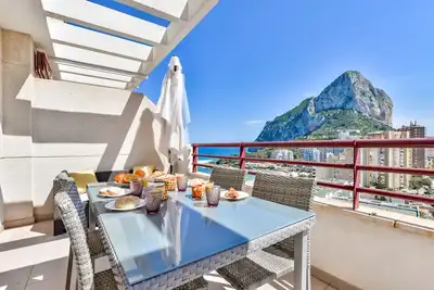 Image de Zafiro 212c - Appartement en première ligne avec vue sur la mer et accès direct à la plage