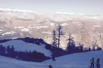 Image de Villa de vacances sur la piste de ski et à côté d'un paradis de baignade