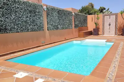 Maison Vacances Corralejo, Piscine PRIVÉE CHAUFFÉE, Bbq, Parking, Wi-Fi, Netflix