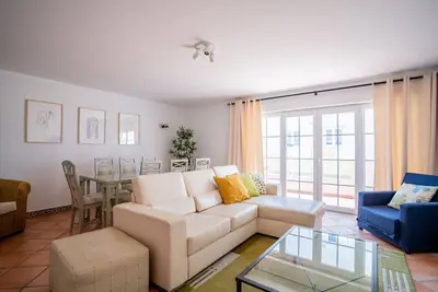 Image de Appartement duplex moderne de 2 chambres à côté de la plage de Cabanas de Tavira Wi-Fi gratuit