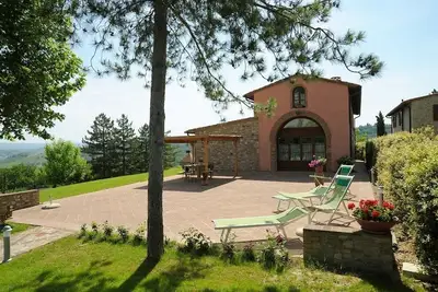 Image de Villa à Gambassi Terme (Florence) avec terrasse et grand jardin privé