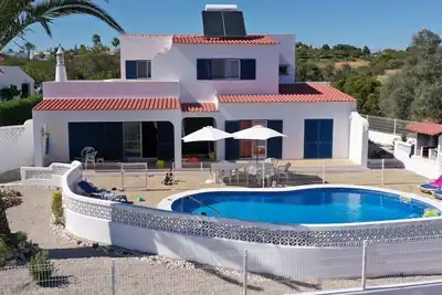Image de Casa do Farol – Refuge confortable avec tarifs spéciaux basse saison en Algarve