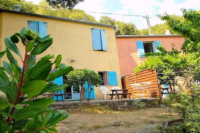 Le gite du bout du Cap corse. Ancienne maison de campagne rénovée en  gîte.