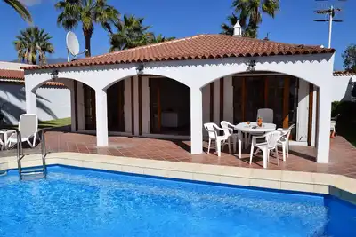 Image de Villa privée avec piscine