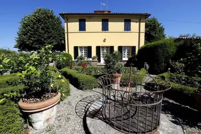 Image de Villa avec vue unique sur Sienne