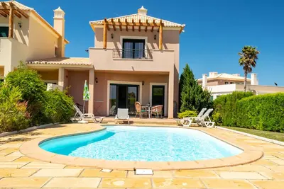 Image de Fabulous 2 bedroom Villa with Private Pool close to Burgau Beach