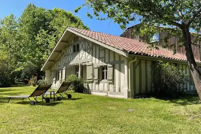Image de Vaste maison familiale **** design luxe + Parc 2ha - résidentiel à 7min 🚗 Plage