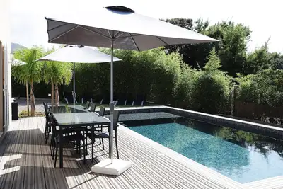 Image de Villa contemporaine classé 4* avec Piscine privée