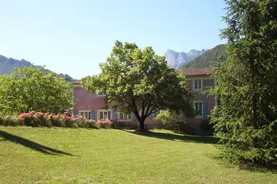 Grand Restauré Maison de vigneron avec piscine privée, grand jardin et belle vue