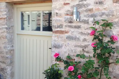 5 * Luxury Coach House, n ° Wells. Village paisible idyllique. Marchez jusqu'à un pub proche