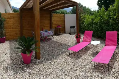Charmante petite Maison climatisée avec espace extérieur à Patrimonio (wifi)