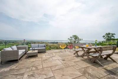 Image de Maes Teg - Quatre Chambres Maison, Couchages 8