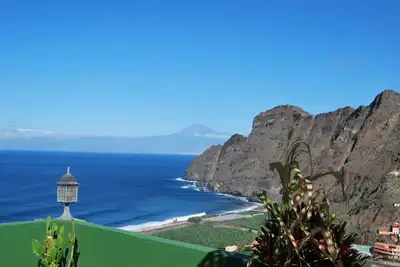 Image de El Silbo Ii Une vue magnifique sur la mer et la vallée d'Hermigua. Nature et paix
