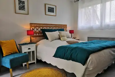 Image de Séjour bien-être (massage, sauna, jacuzzi) en gîte avec jardin à 800 m des plage