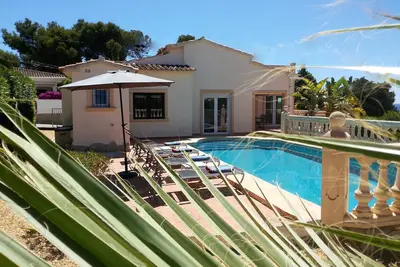 Image de 1st Class Villa avec piscine privée et vue sur la mer