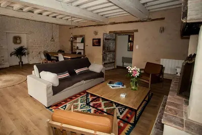 Image de Rennes  belle maison de caractère avec piscine. En Ille et Vilaine, Bretagne