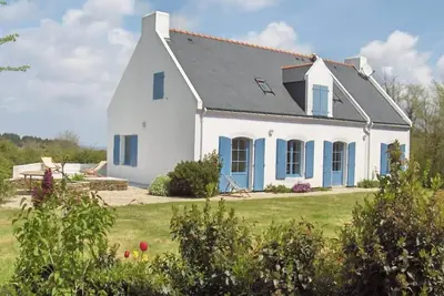 Image de Maison spatieuse avec jardin