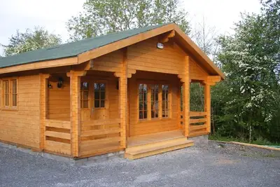 Image de Self-Catering Lakeside Log Cabin In Ireland