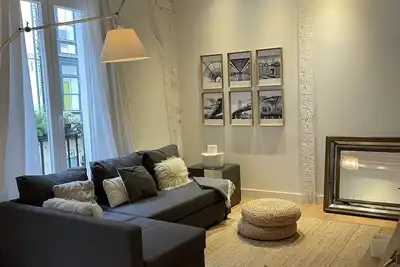 Image de Appartement minimaliste au coeur de Bilbao, métro et parking à 50m