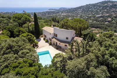 Image de Villa 5 chambres, piscine, vue mer