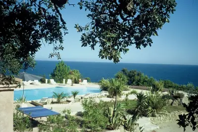 Image de Très belle villa individuelle vue mer Ou jardin avec piscine à Solenzara Corse