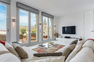 Image de Spectacular attic with the best terrace in Seville