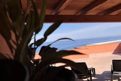 Image de Magnifique Penthouse Avec Vue Mer Giusi couper le souffle. . . Internet Wifi gratuit! ! !
