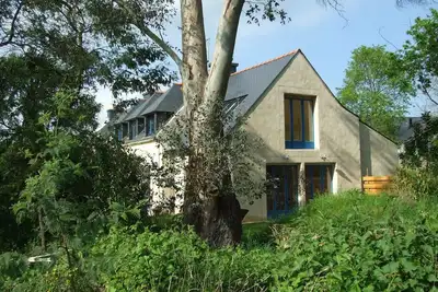 Image de \"Le Grand Gite\", Gîte de la Touline, sur le Gr 34, à 600 m du Golfe du Morbihan