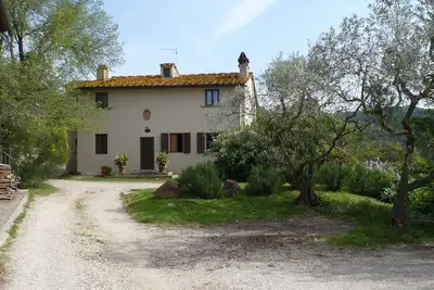 Image de Siècles charmante vieille ferme avec une piscine Ans grande terrasse semi-couverte