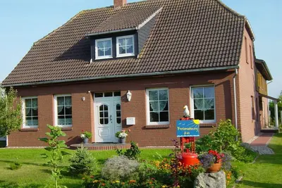 Image de Hébergement dans un quartier résidentiel calme et naturel dans la maison de l'ancien capitaine