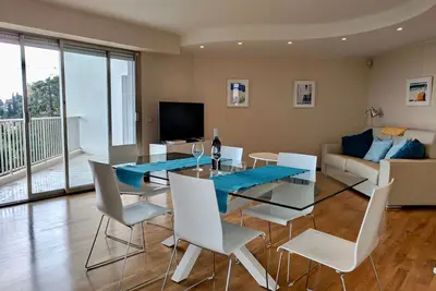 Image de Bel appartement moderne avec une vue fantastique sur la mer