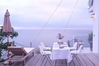 Image de Maison de rêve moderne avec une vue imprenable à 180 degrés sur Antibes