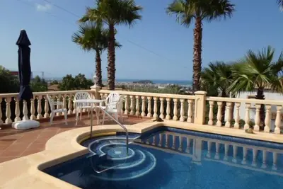 Image de Maison bien entretenue avec une vue imprenable sur la baie de Denia