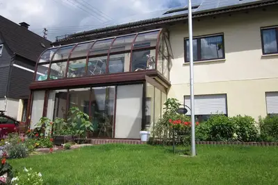 Image de Appartement avec jardin d'hiver au milieu du Sauerland pour petits et grands