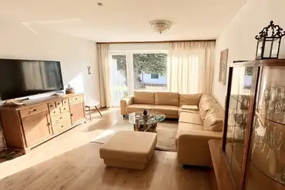 Image de Sympathique maison 3 pièces, calme et ensoleillé, avec un grand jardin