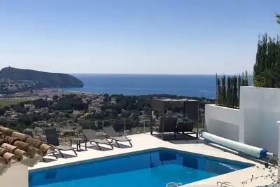 Image de Votre villa avec vue sur la mer et Moraira, la perle de la Costa Blanca